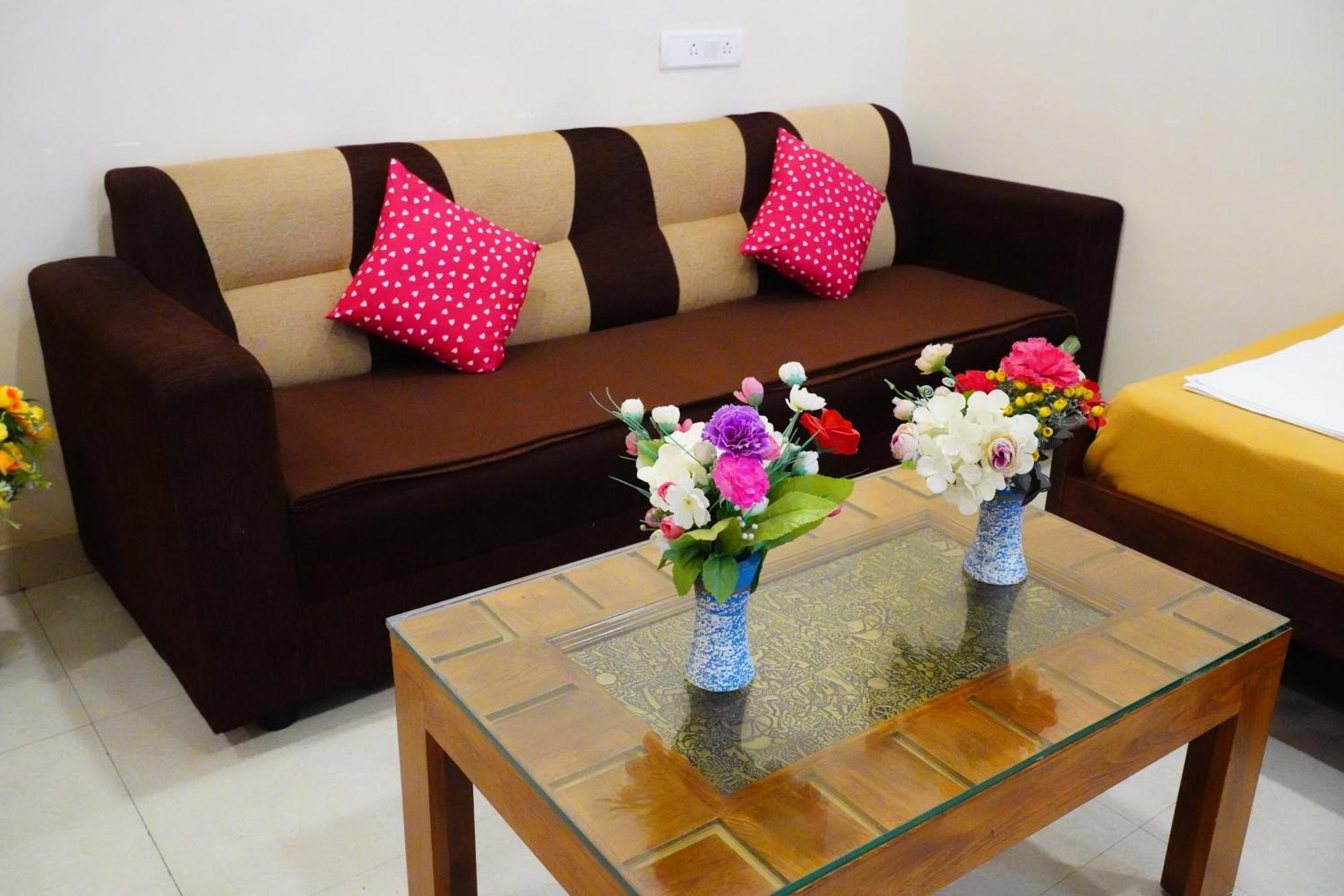 Vinayagam Residency Hotel Arcot Buitenkant foto