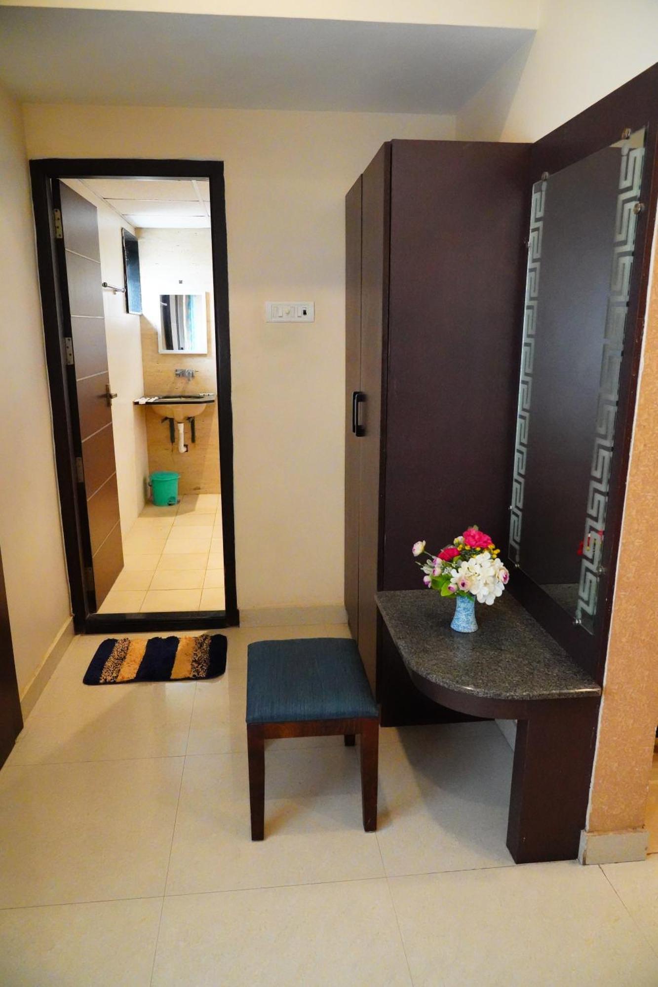 Vinayagam Residency Hotel Arcot Buitenkant foto