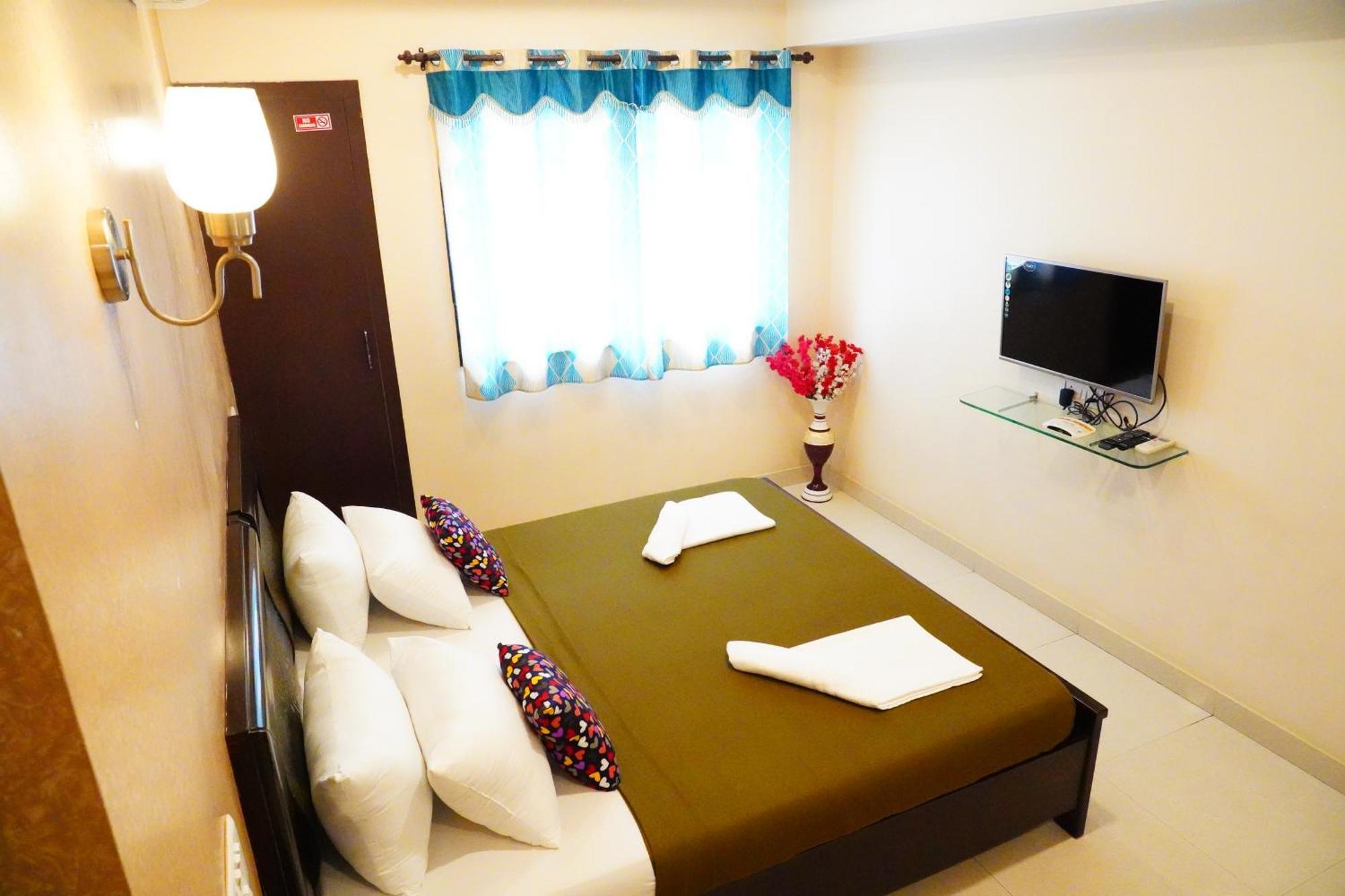 Vinayagam Residency Hotel Arcot Buitenkant foto