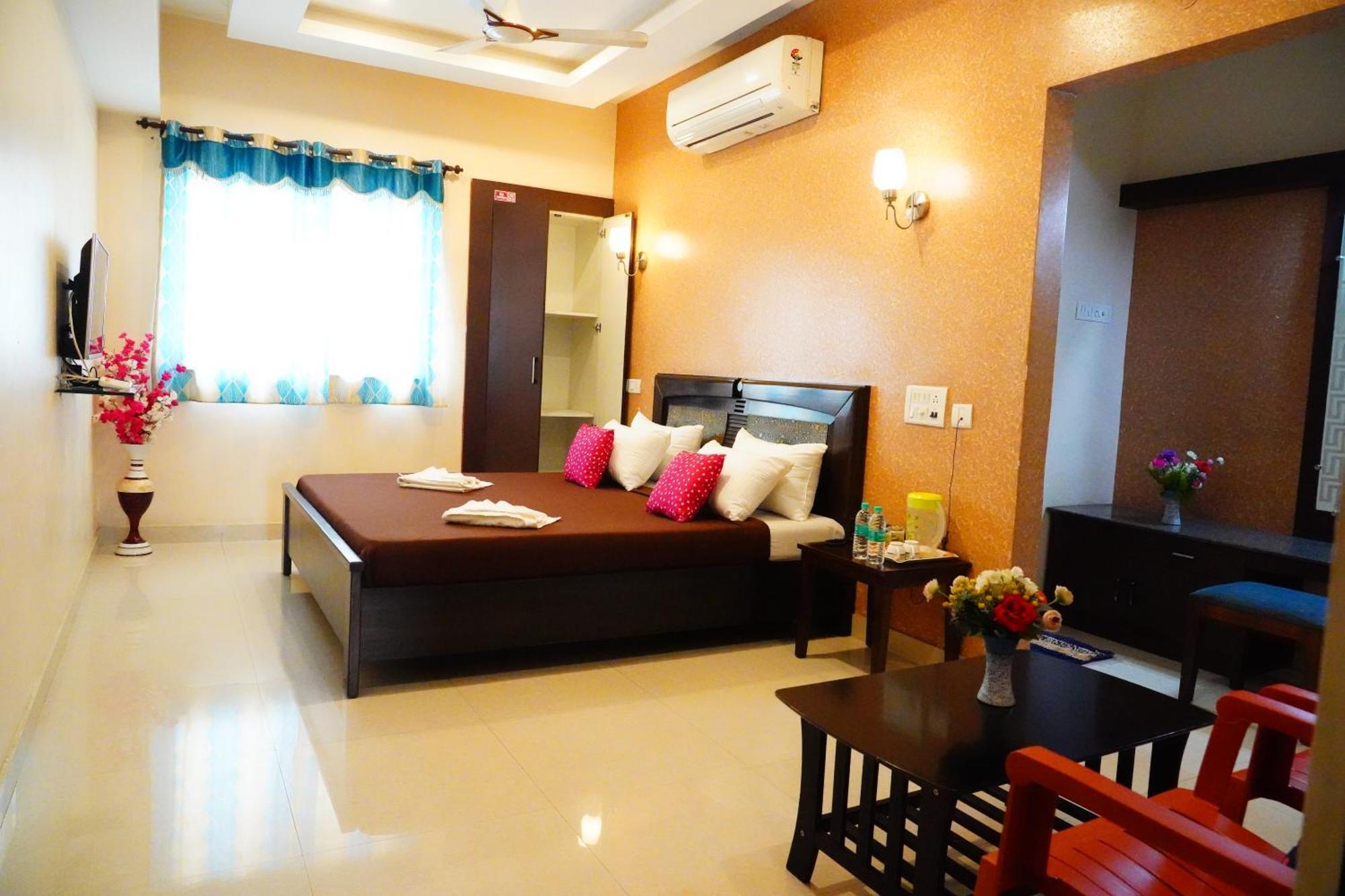 Vinayagam Residency Hotel Arcot Buitenkant foto